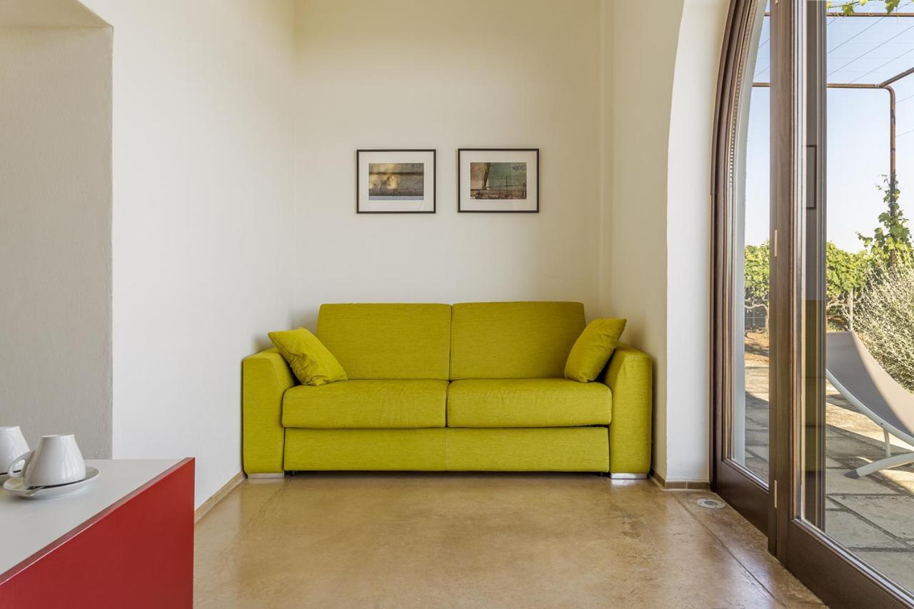 Tenutayala - Residenza Agrituristica Parabita Luaran gambar