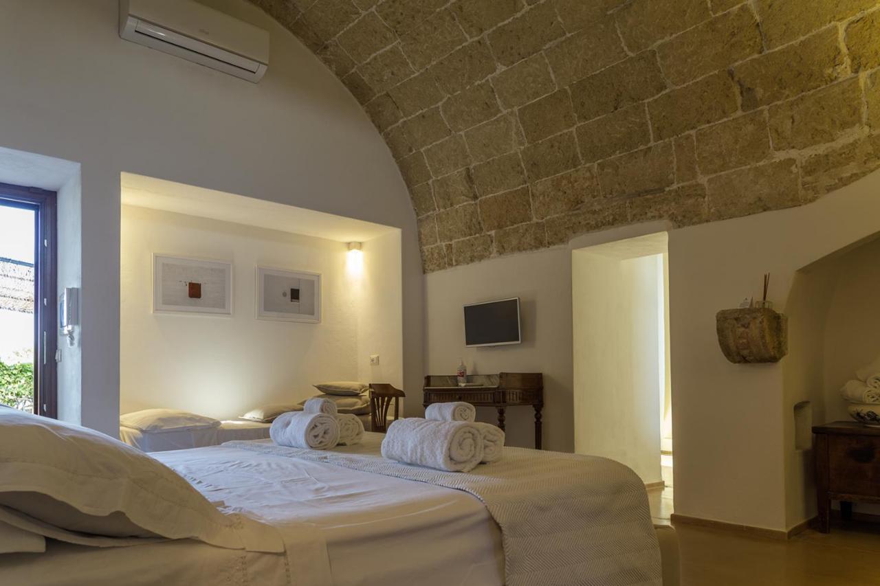 Tenutayala - Residenza Agrituristica Parabita Luaran gambar