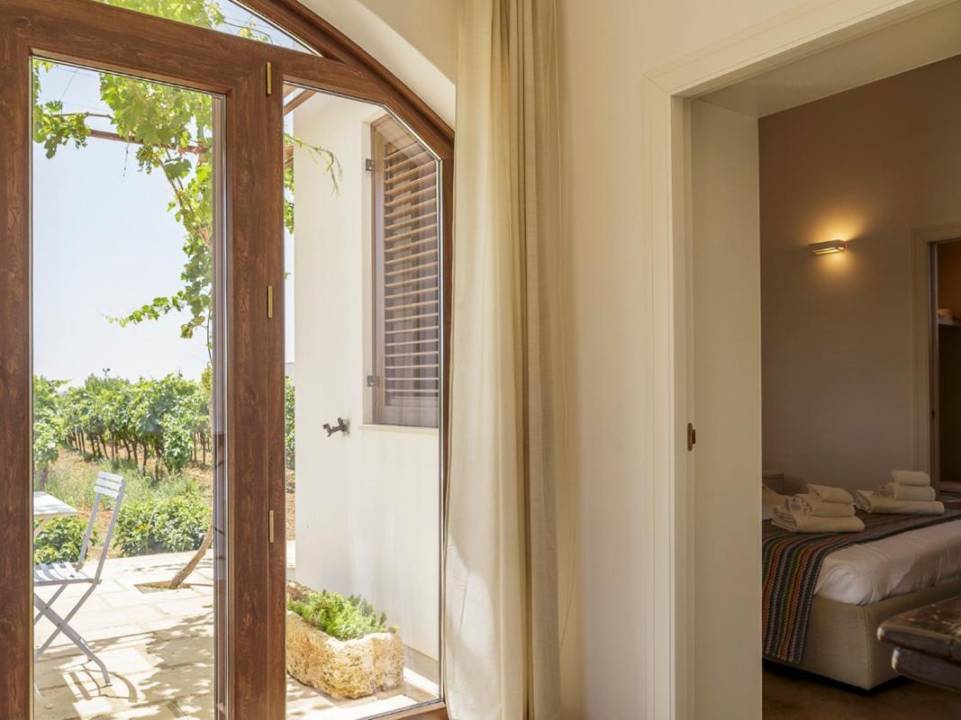 Tenutayala - Residenza Agrituristica Parabita Luaran gambar