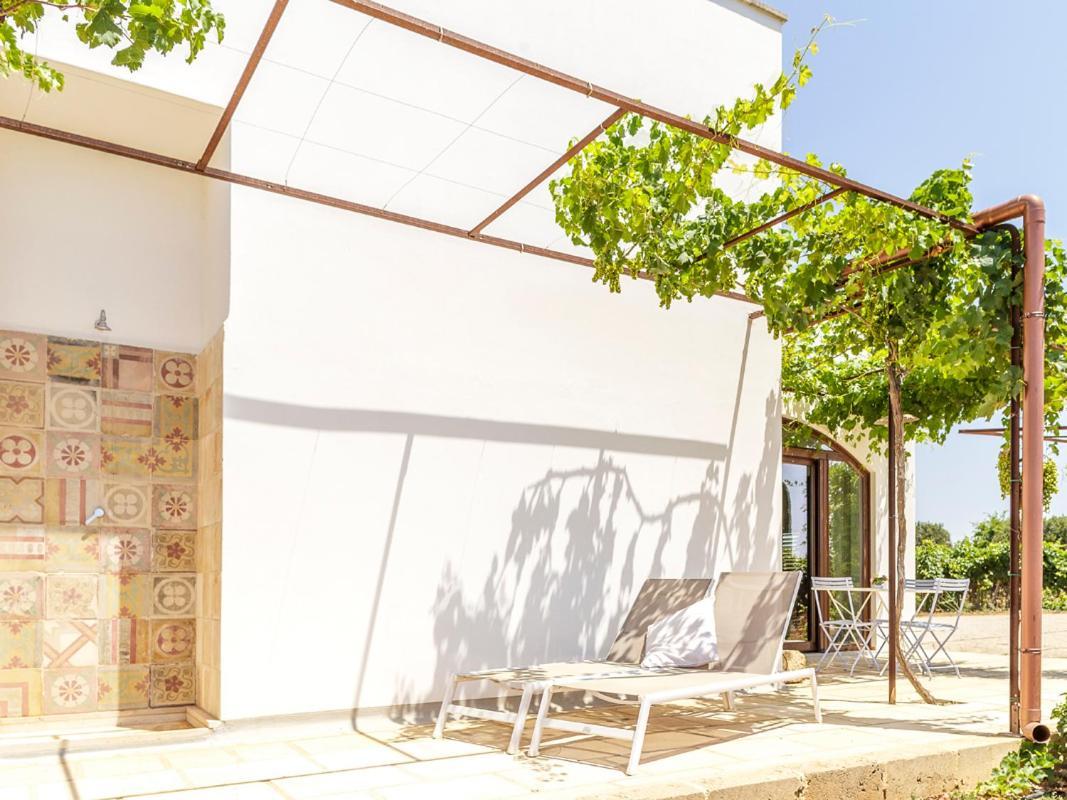 Tenutayala - Residenza Agrituristica Parabita Luaran gambar
