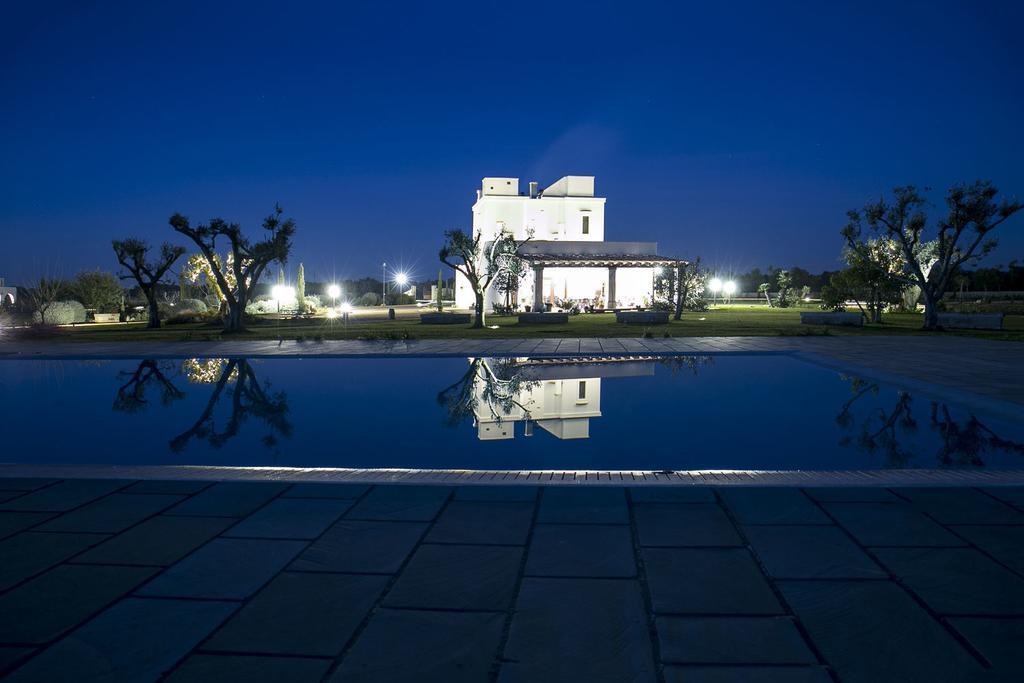 Tenutayala - Residenza Agrituristica Parabita Luaran gambar