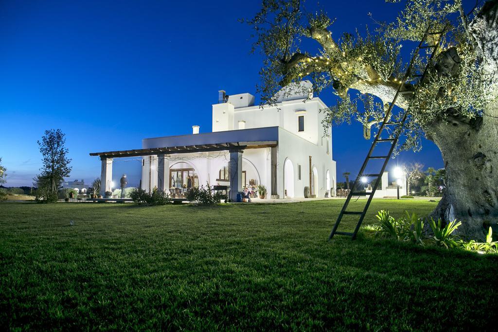 Tenutayala - Residenza Agrituristica Parabita Luaran gambar