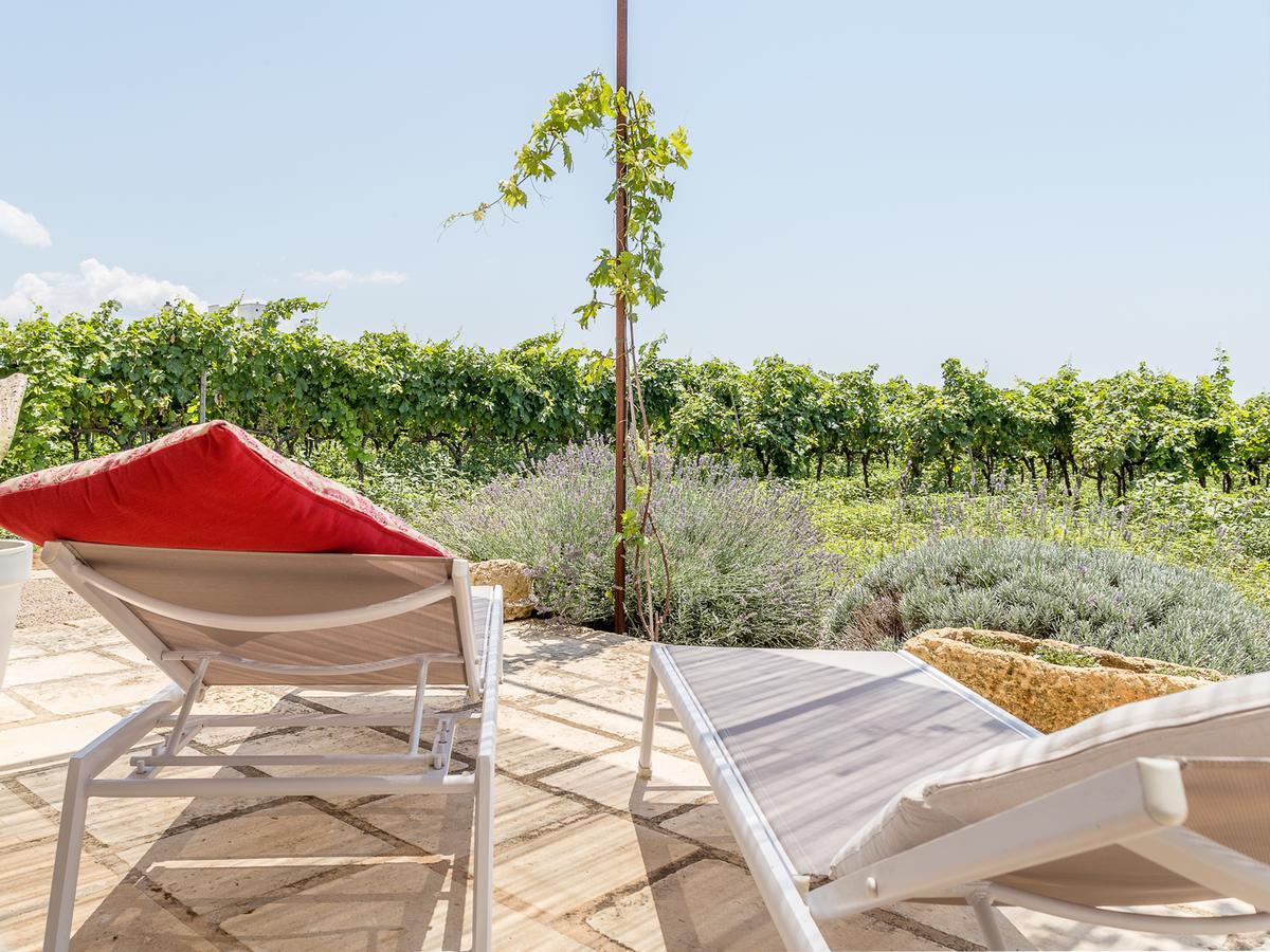 Tenutayala - Residenza Agrituristica Parabita Luaran gambar