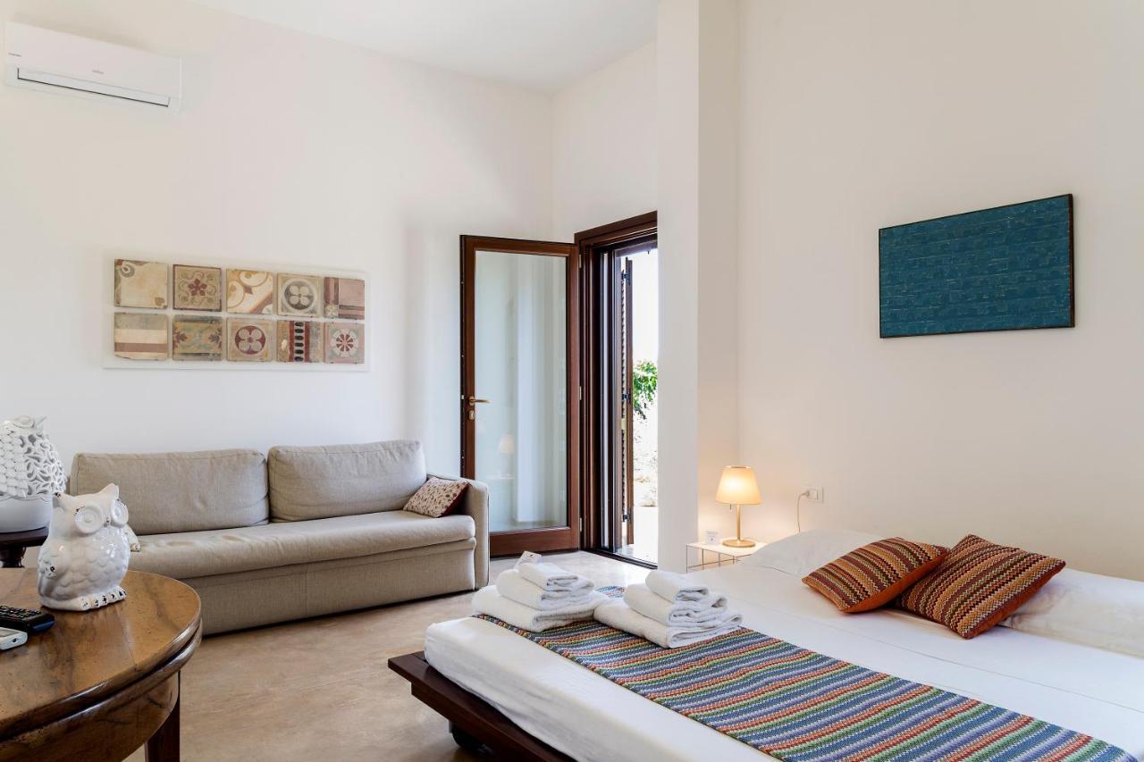 Tenutayala - Residenza Agrituristica Parabita Luaran gambar