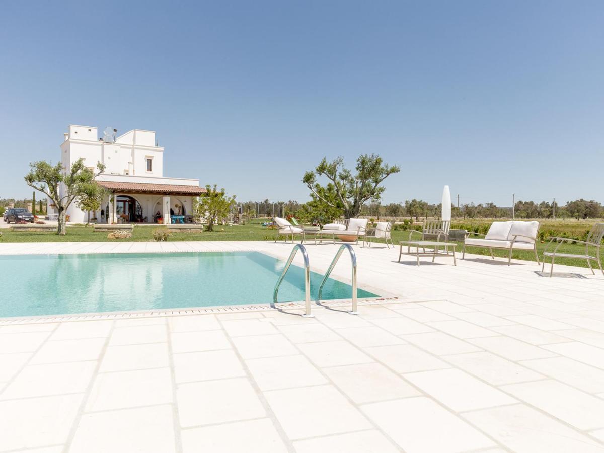 Tenutayala - Residenza Agrituristica Parabita Luaran gambar