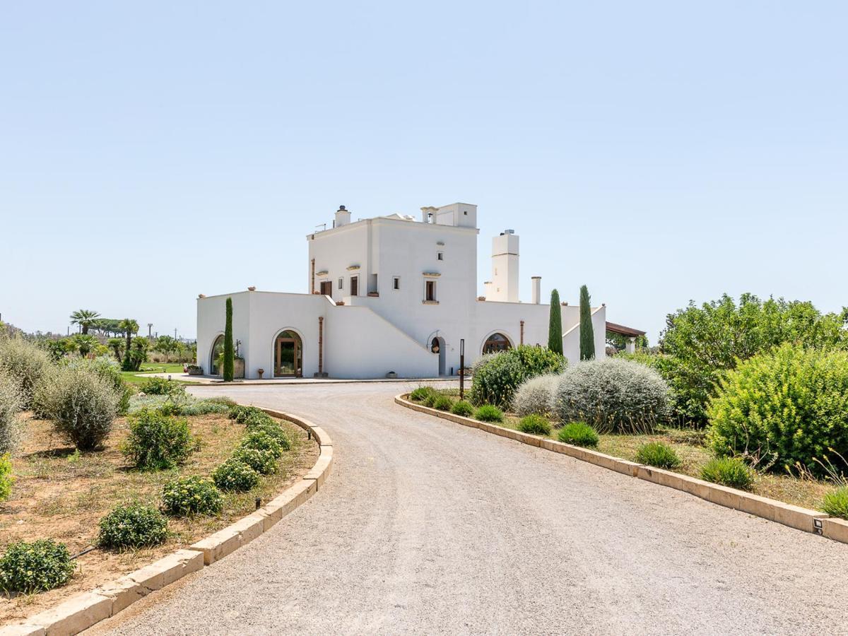 Tenutayala - Residenza Agrituristica Parabita Luaran gambar