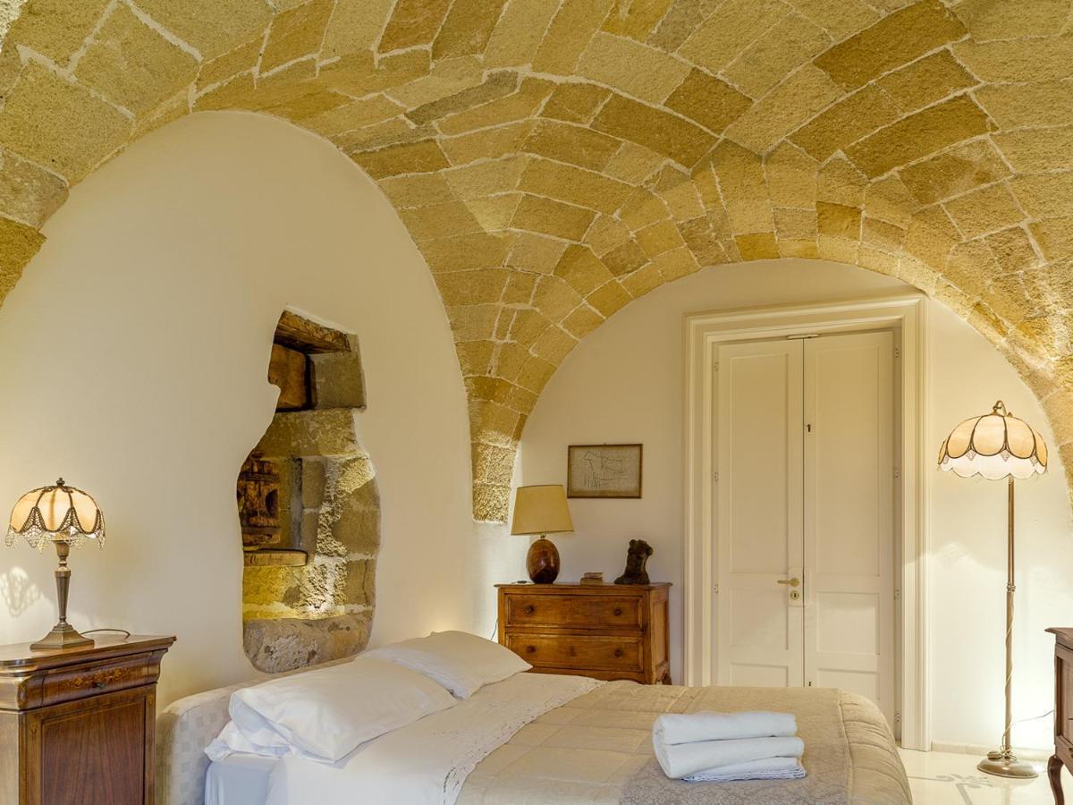 Tenutayala - Residenza Agrituristica Parabita Luaran gambar