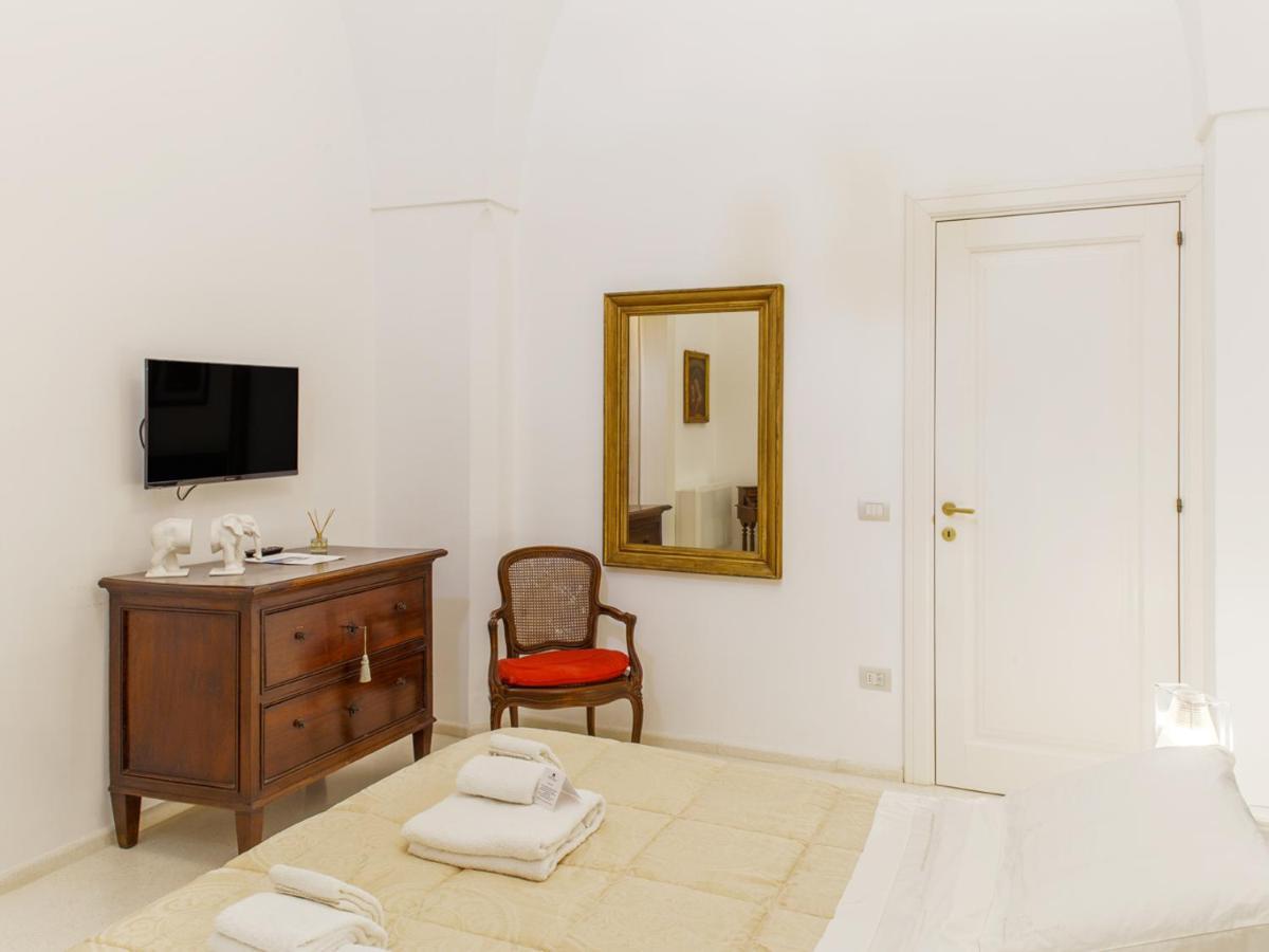 Tenutayala - Residenza Agrituristica Parabita Luaran gambar