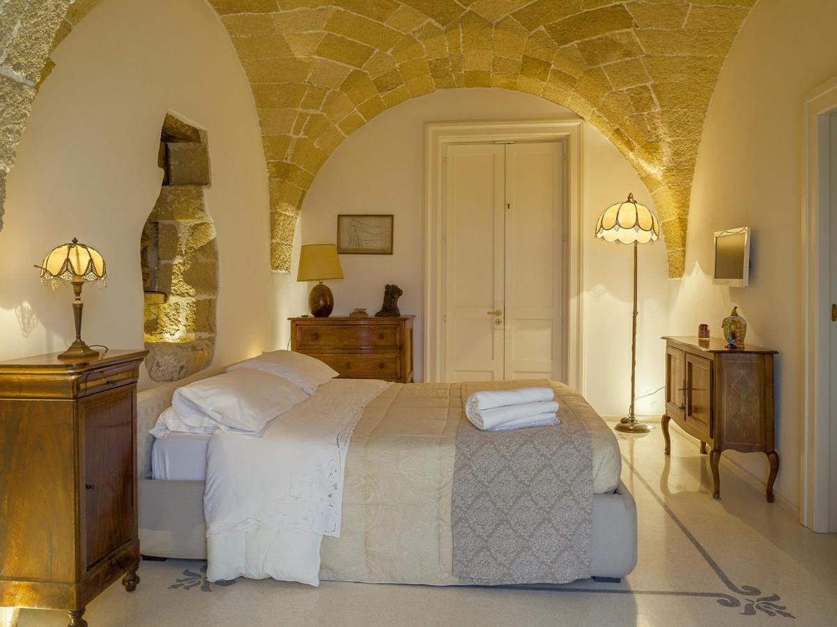 Tenutayala - Residenza Agrituristica Parabita Luaran gambar